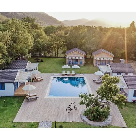Neamakri Bungalow Hétvégi ház
